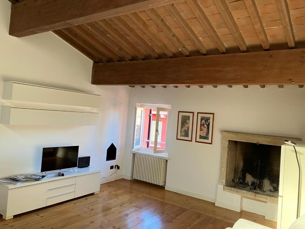 Locazione Via Fama 7 Lägenhet Verona Exteriör bild